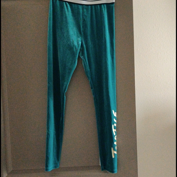 Justice Active wear - Picture 1 of 3